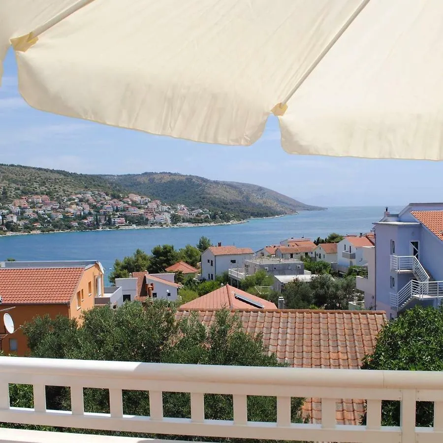 Ciovo Apartments Trogir 0*,  Croatia