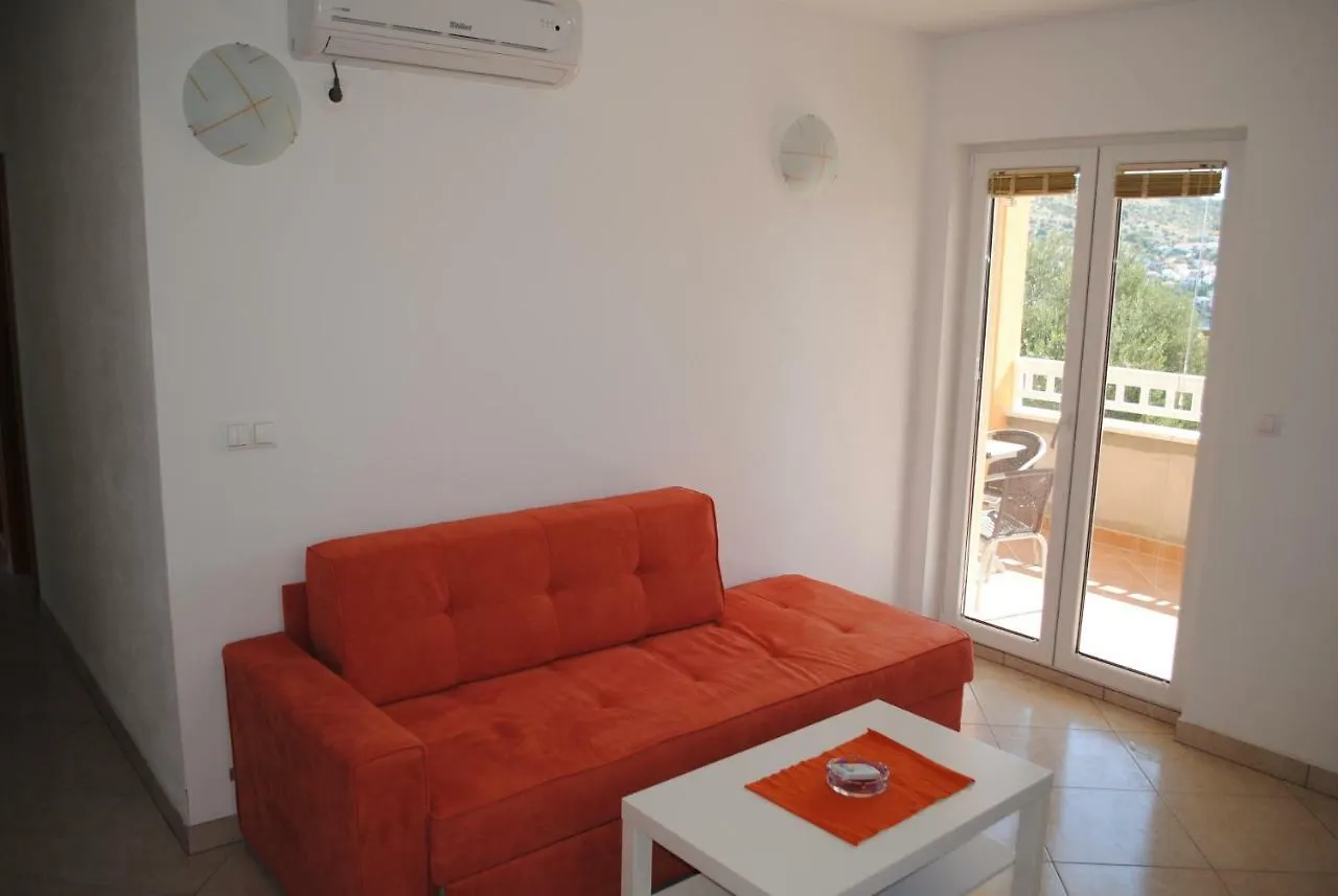 Ciovo Apartments Trogir 0*,