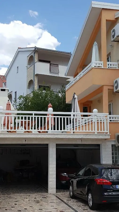 Ciovo Apartments 트로기르 0*,